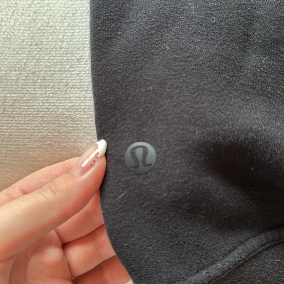 black lululemon hoodie - Picture 6 of 6